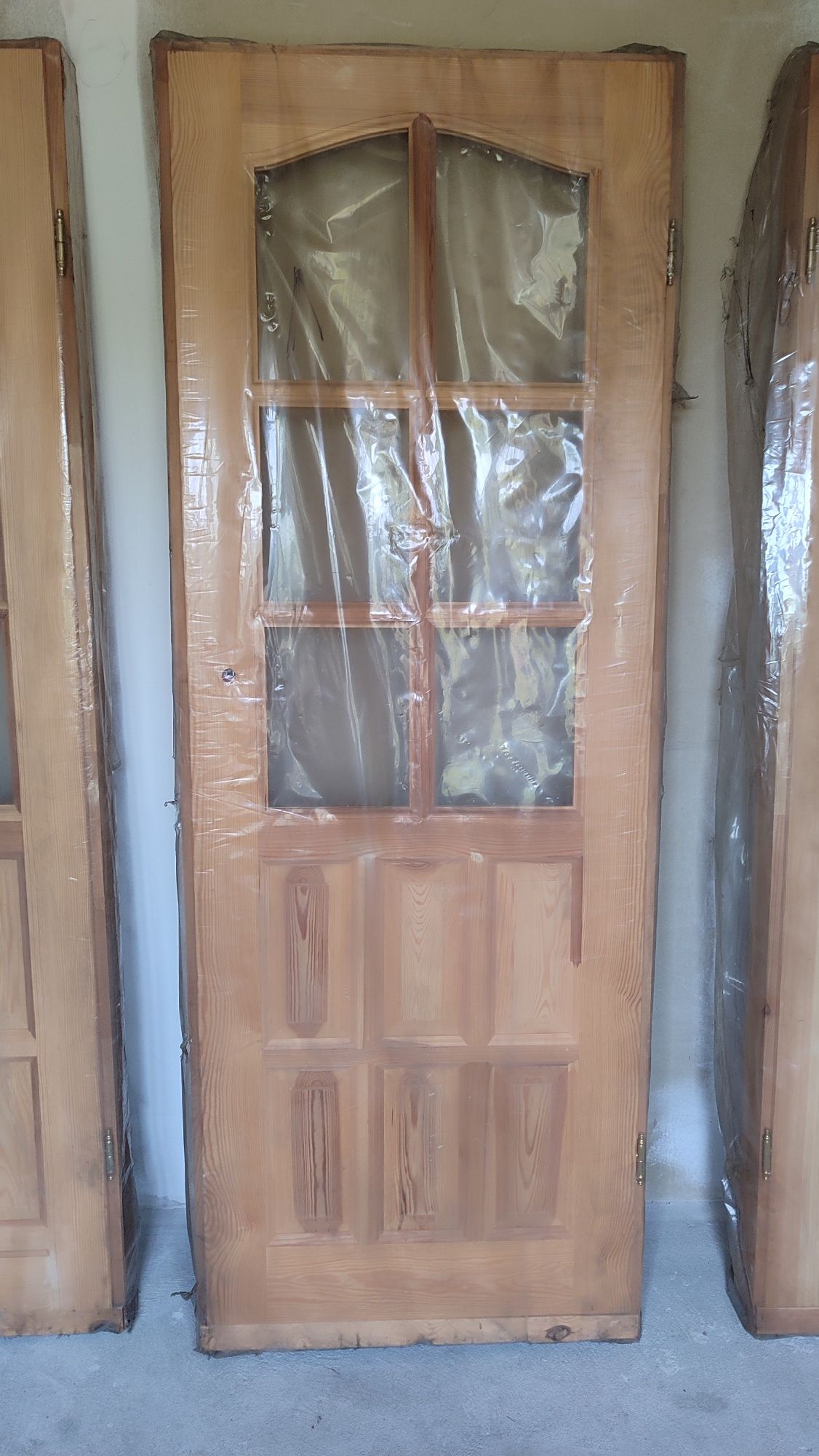 Drzwi wewnętrzne drewniane