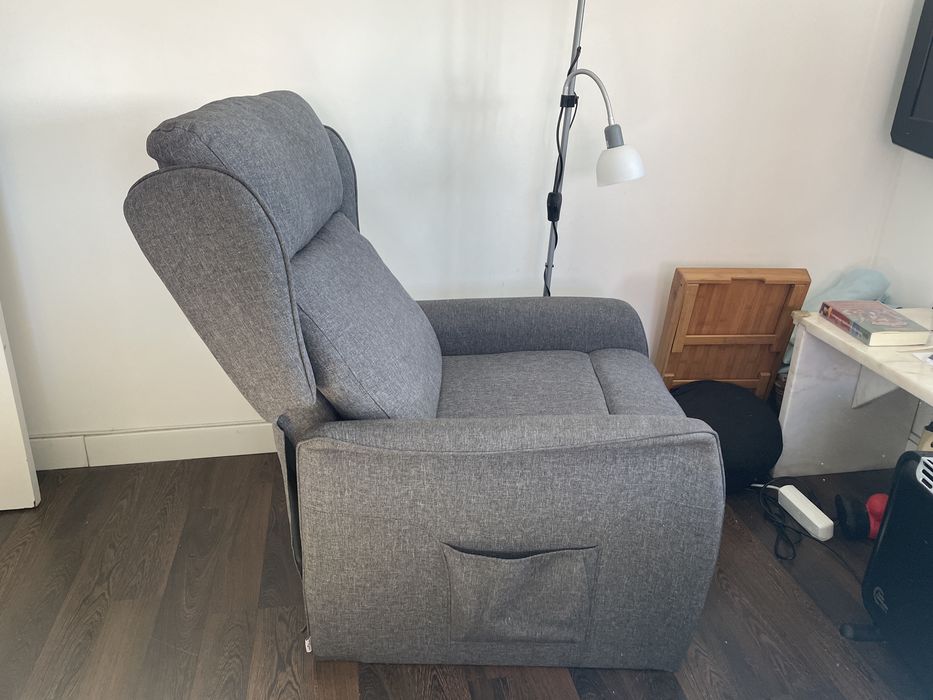 Poltrona quase nova , prefeita para sala ou mesmo para sala