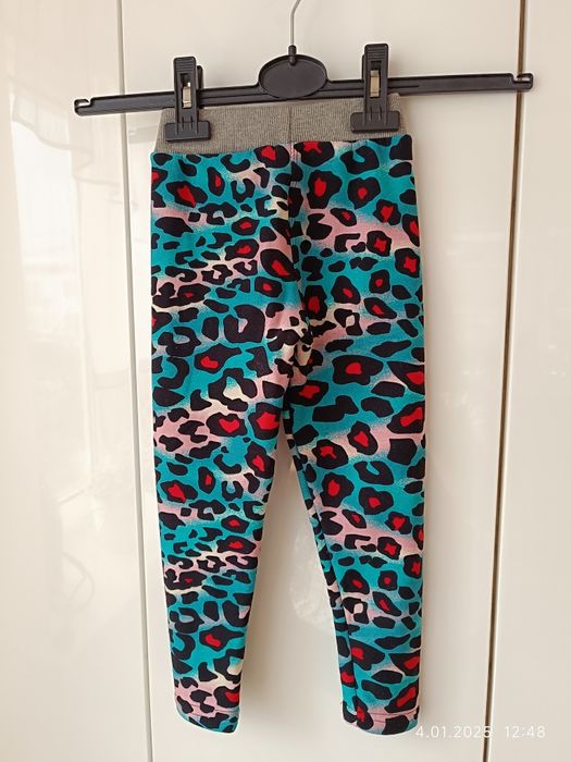 Ocieplane spodnie getry w cętki r 104