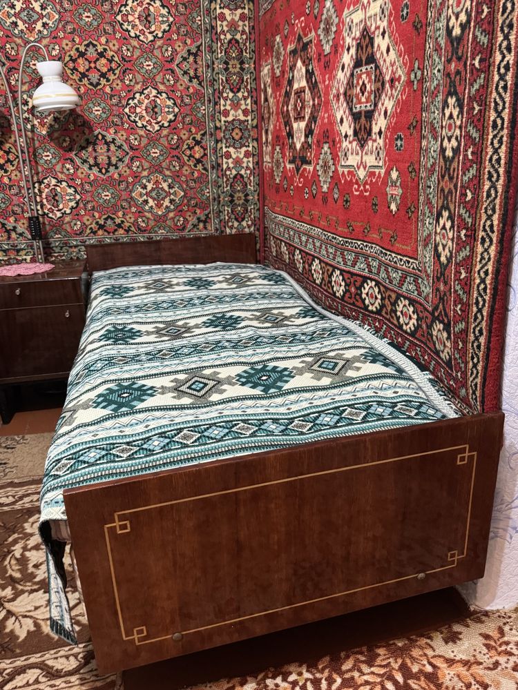 Ліжка бу в гарному стані, 2*0,8