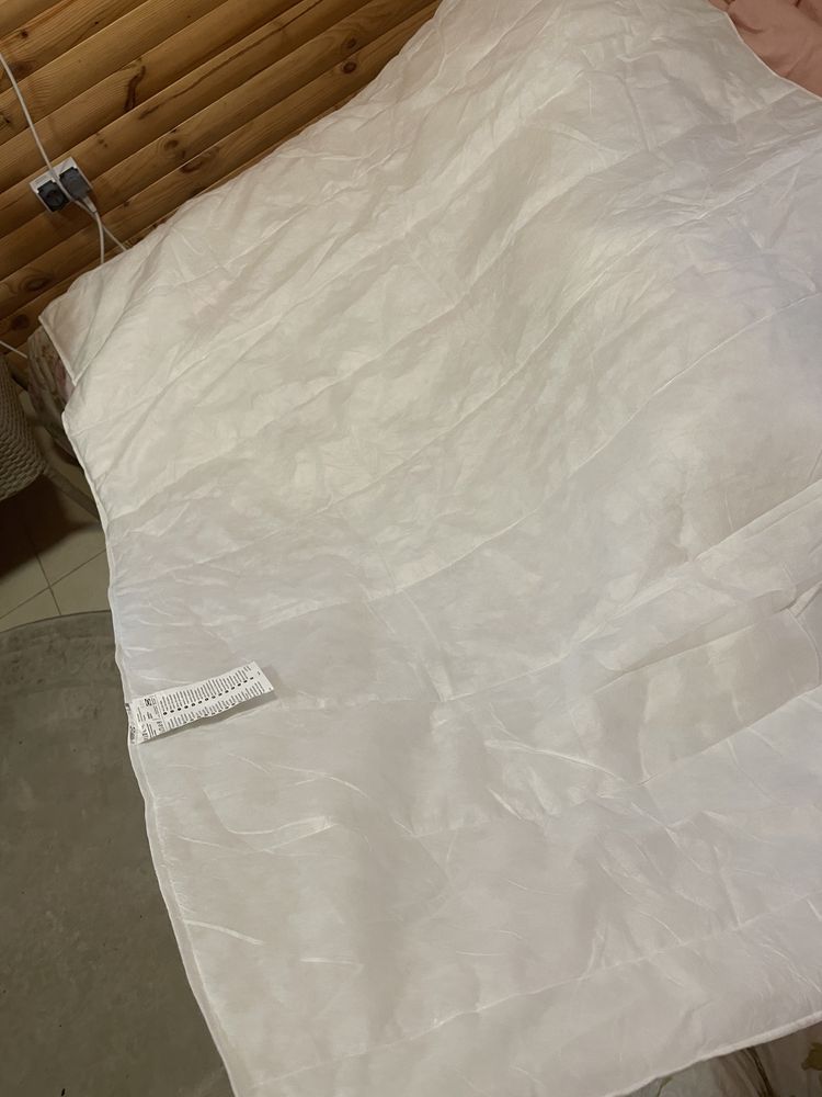 Продам одеяло IKEA 150 на 200