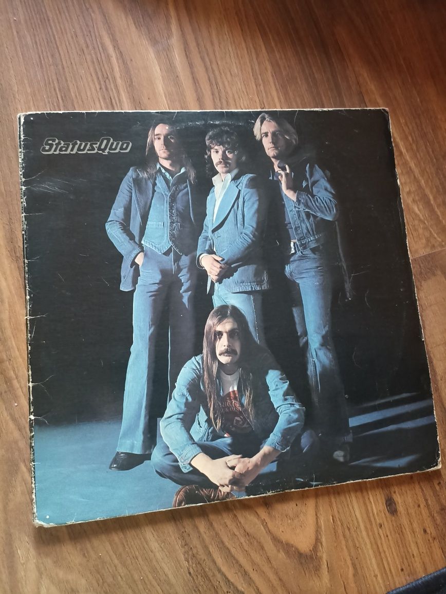 Winyl Status Quo Blue for you