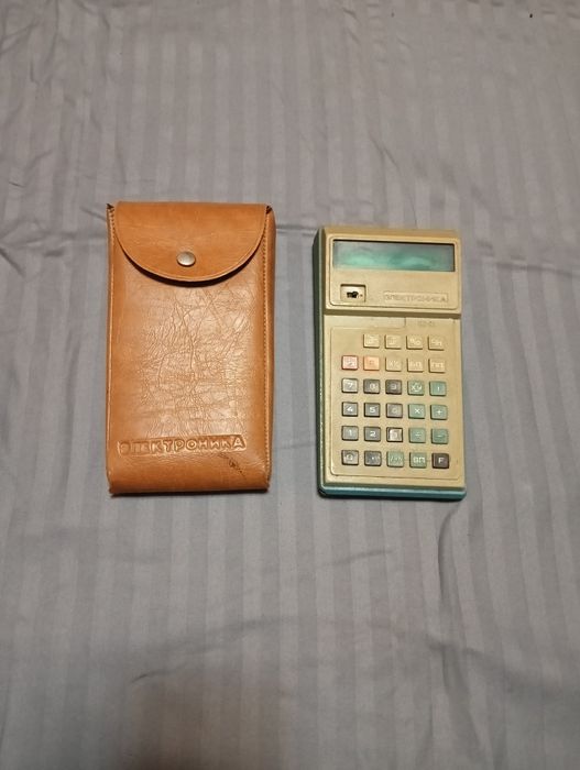 Калькулятор Электроника Б3-21.