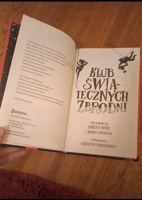 książka Klub świątecznych zbrodni Serena Patel Robin Stevens