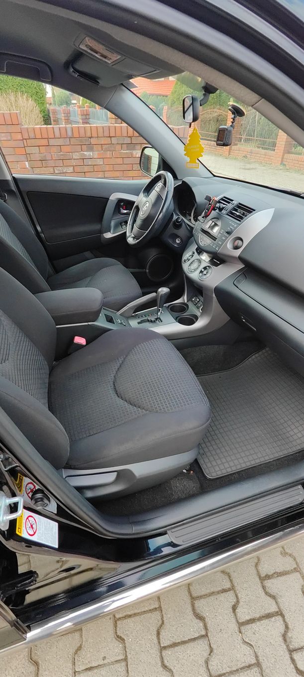Toyota RAV4 Toyota RAV4 III SOL, 2.0 VVTI b+lpg, 4x4 z automatyczną skrzynią biegu