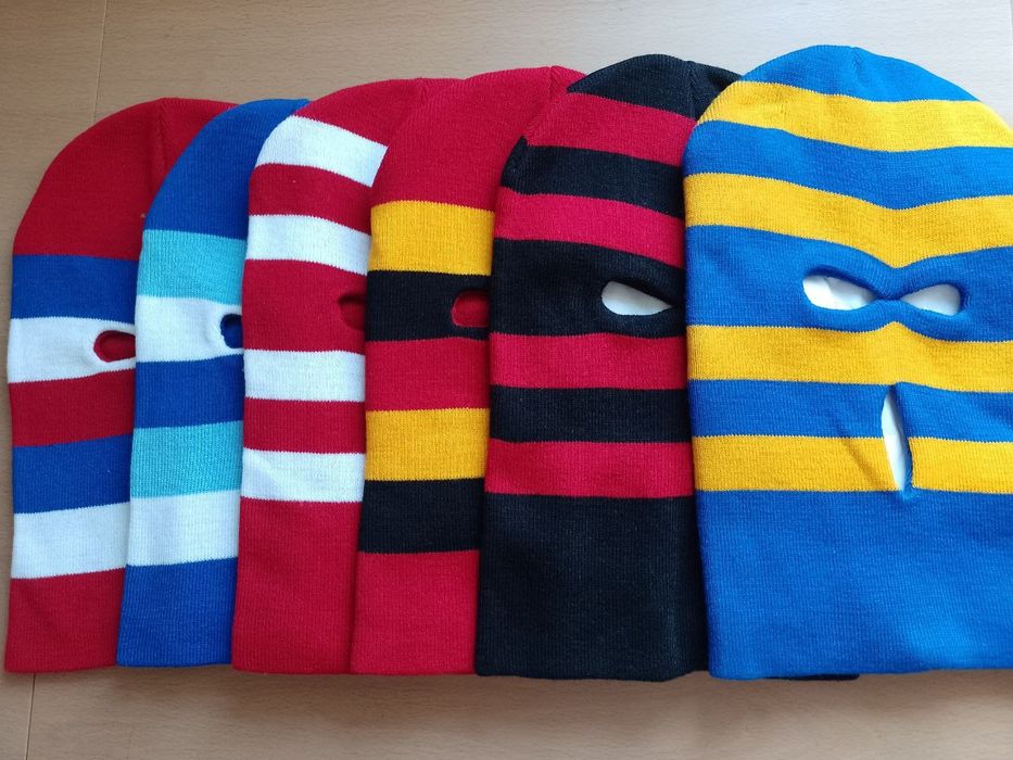 Ультрас маска балаклава терорка футбольна тепла полосата