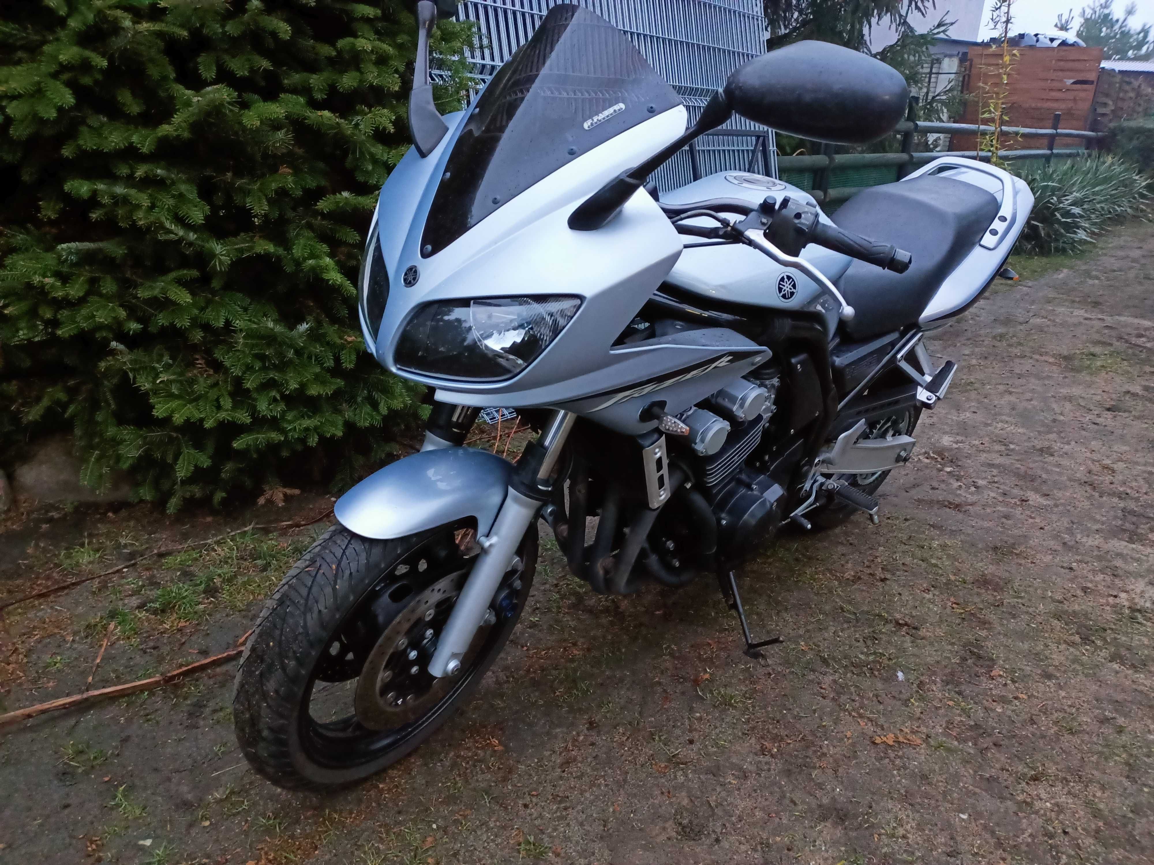 yamaha fzs 600 bezwypadkowy