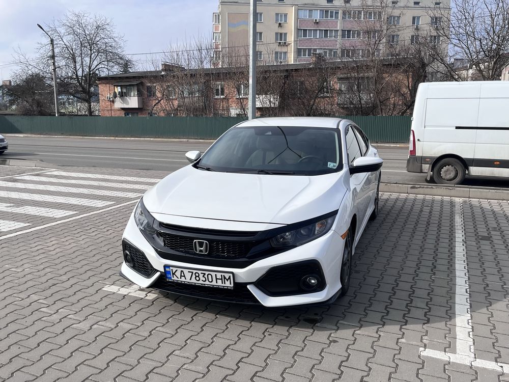 Продаю власну доглянуту Honda Civic 2019