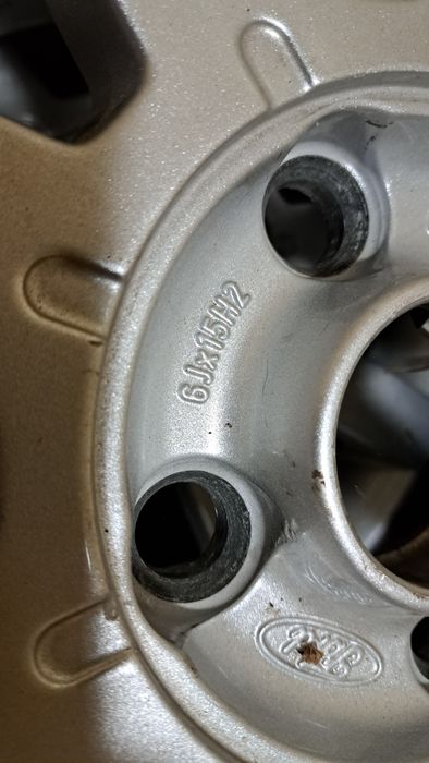 Felgi aluminiowe Ford 4x108 ET 52,5 6Jx15h2