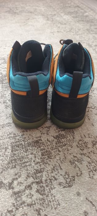 Buty ocieplane Reserved 38 zimowe