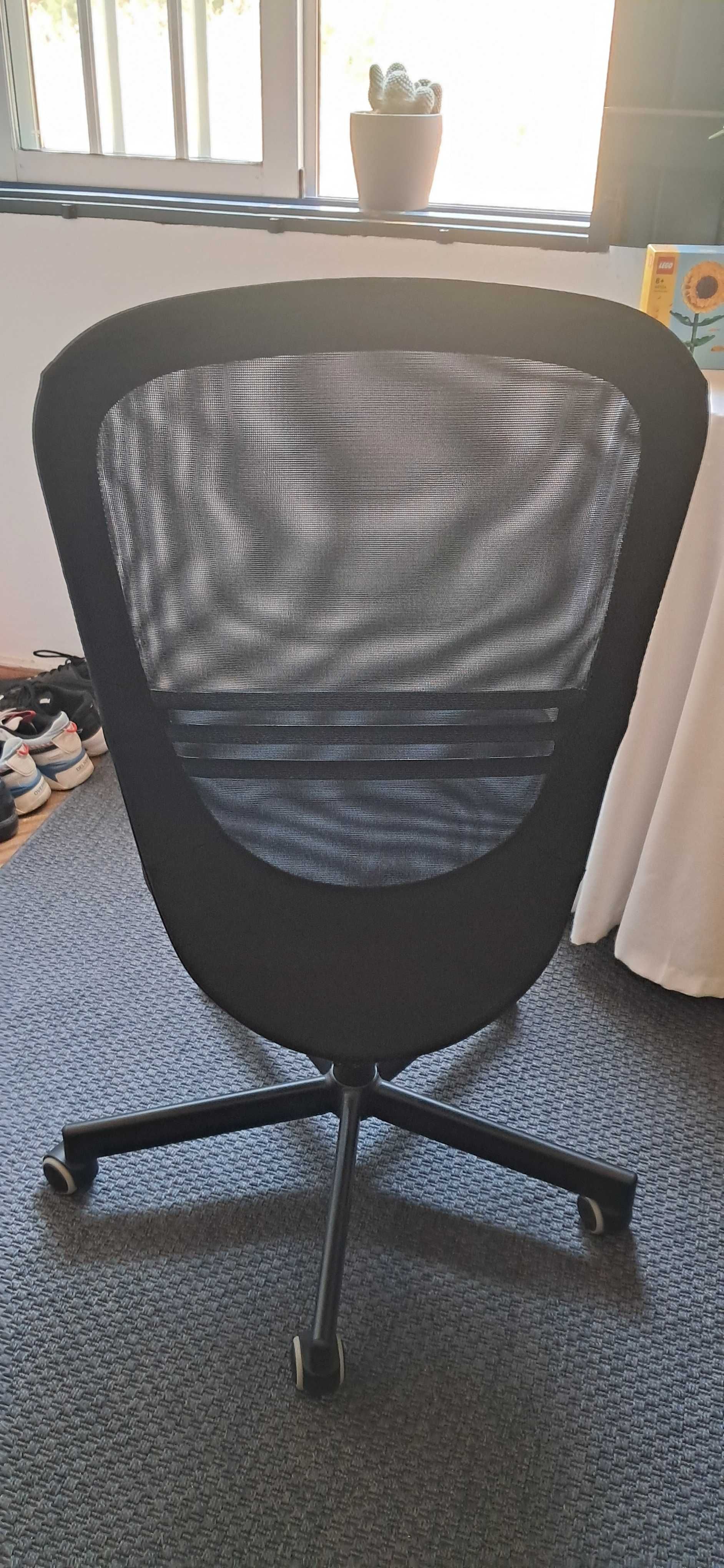 Cadeira giratória de IKEA, preto