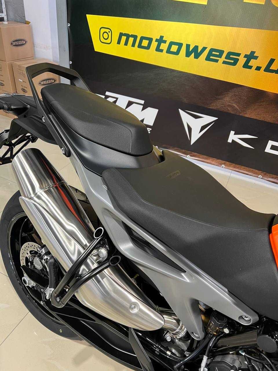 Мотоцикл KTM 790 DUKE 2024