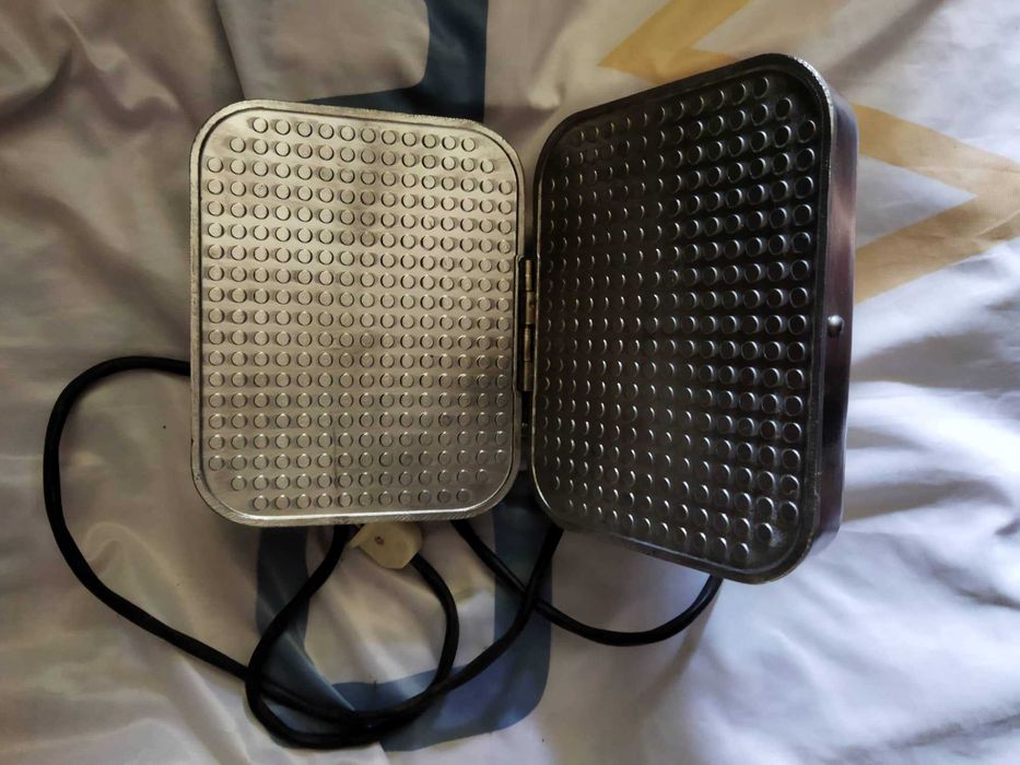 Электровафельница