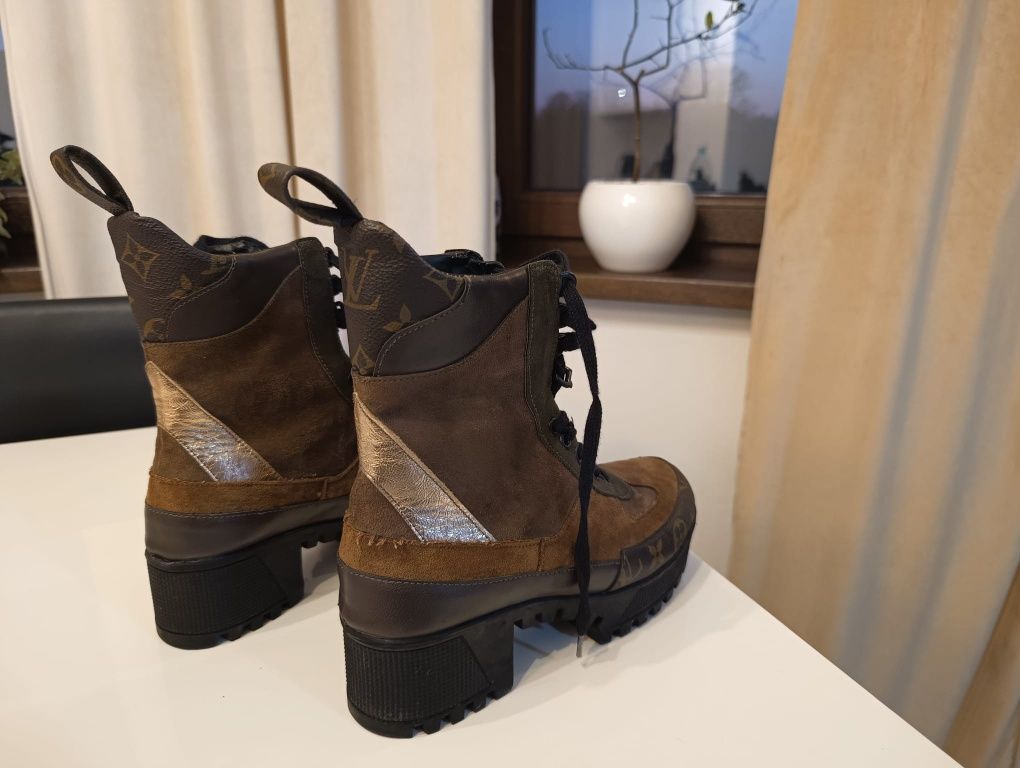 Wygodne wysokie buty