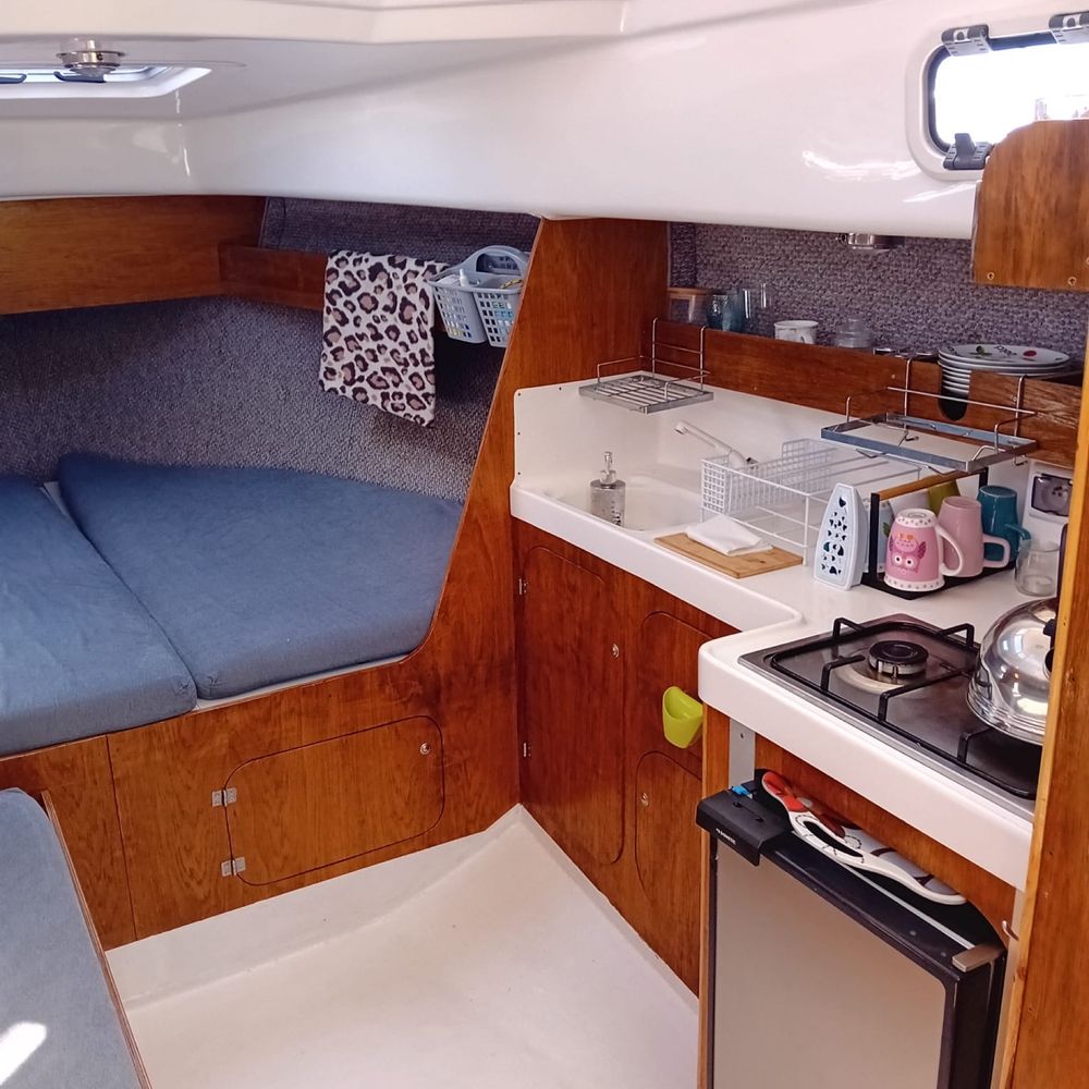 Houseboat czarter wynajem Laguna 700 cruiser