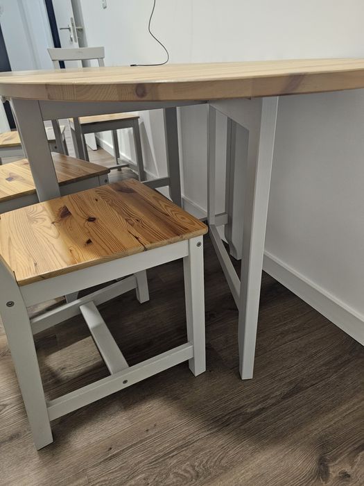 Mesa Cozinha + 4 cadeiras