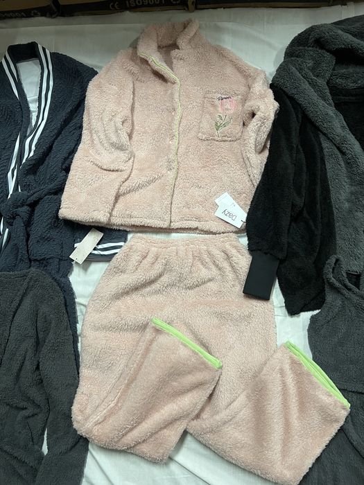 Сток оптом жін мікс зима демісезон ціна за 1 кг