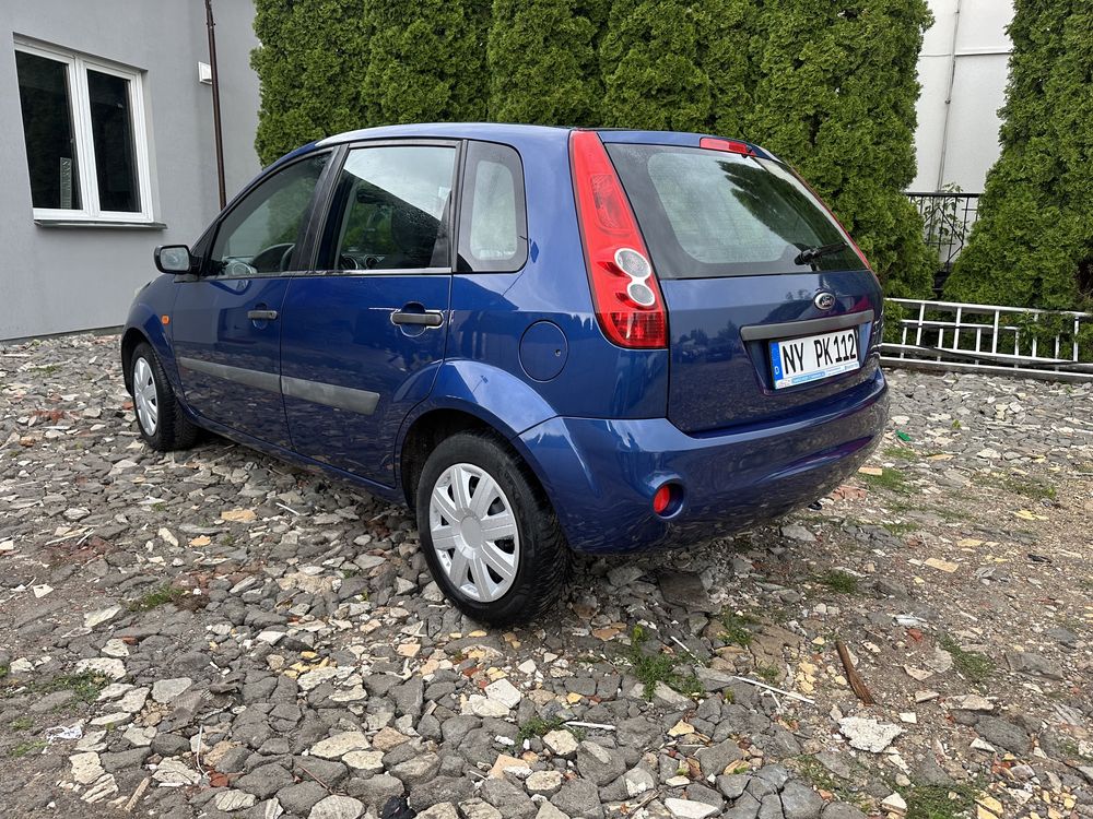 1.3 benzyna sprowadozna z Niemiec klima Ladna