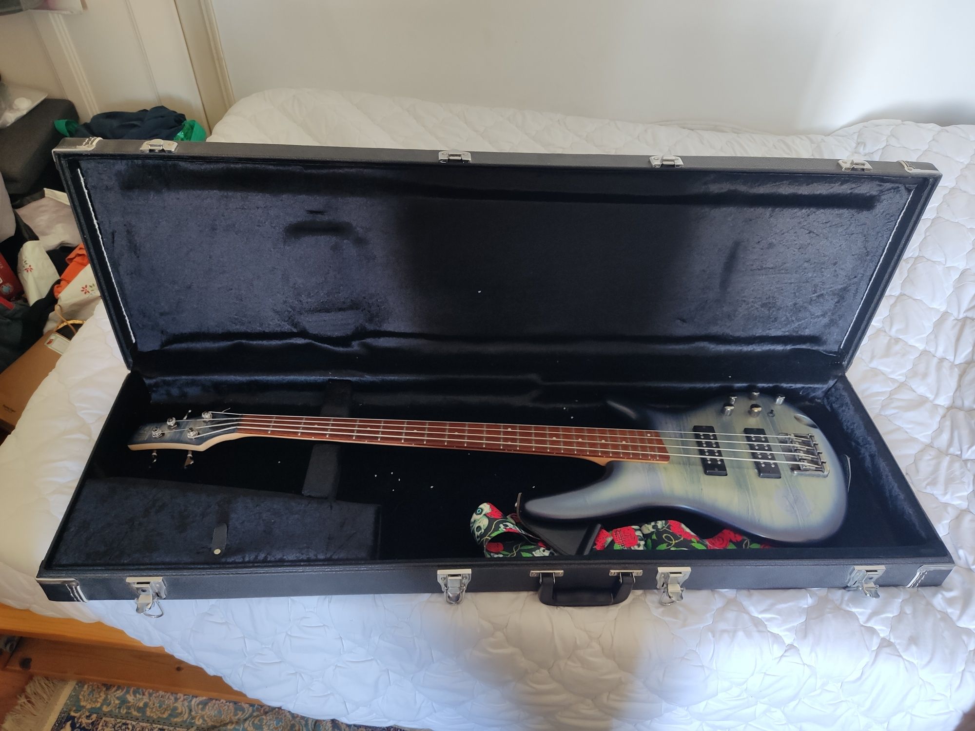 Baixo elétrico Ibanez SR300E-NPM