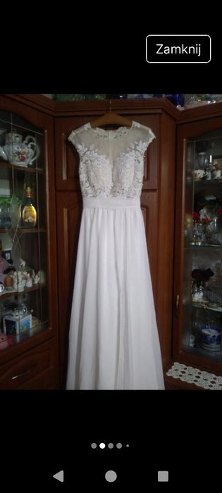 Sukienka ślubna dluga