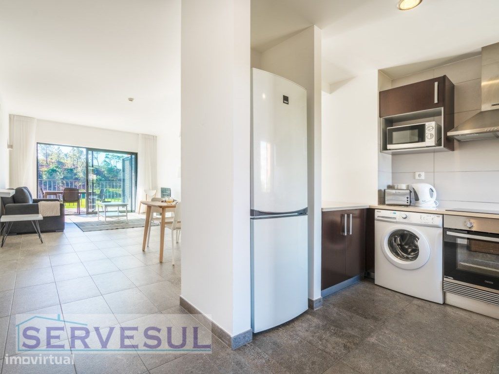 Apartamento Turístico,
Os Apartamentos, Modernos e Espaçosos, poss...