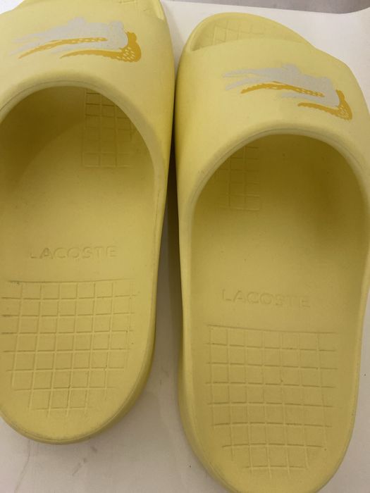 Chinelo lacoste amarelo novo