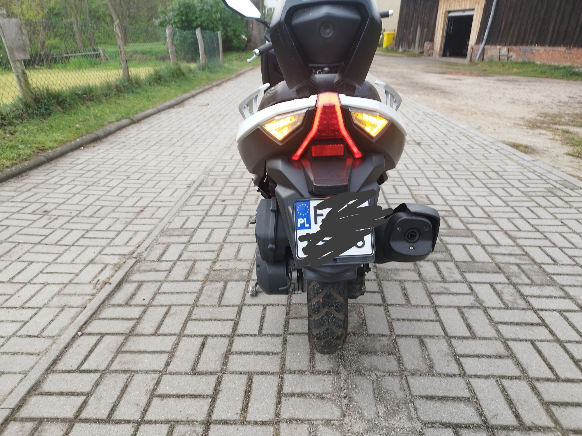 Skuter Barton B-Max poj 125