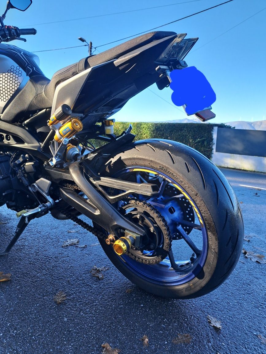 Yamaha mt 09 SP full akrapovic