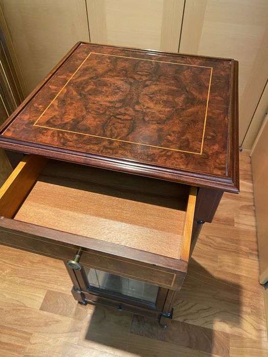 Movel vitrine 3 prateleiras|2 gavetas