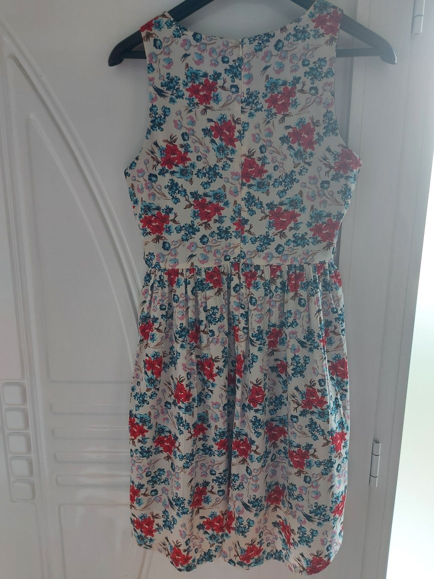 Vestido floral M