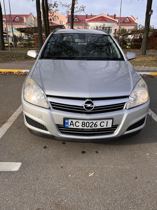 Opel Astra 1.6  2009