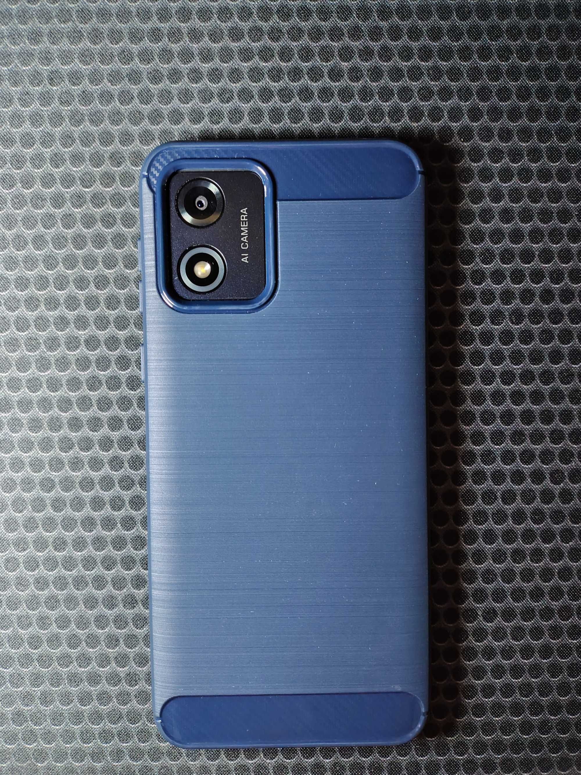 Смартфон Motorola E13 8/128GB Cosmic Black + Подарки