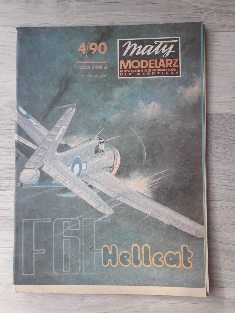 Mały modelarz 4/90  Samolot myśliwski Grumman F6 Hellcat