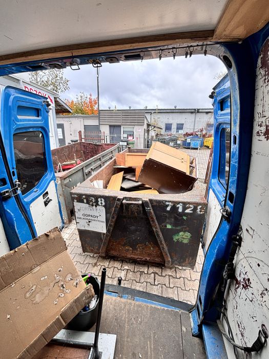 Wywóz mebli na wysypisko sprzątanie opróżnianie mieszkań piwnic garaży