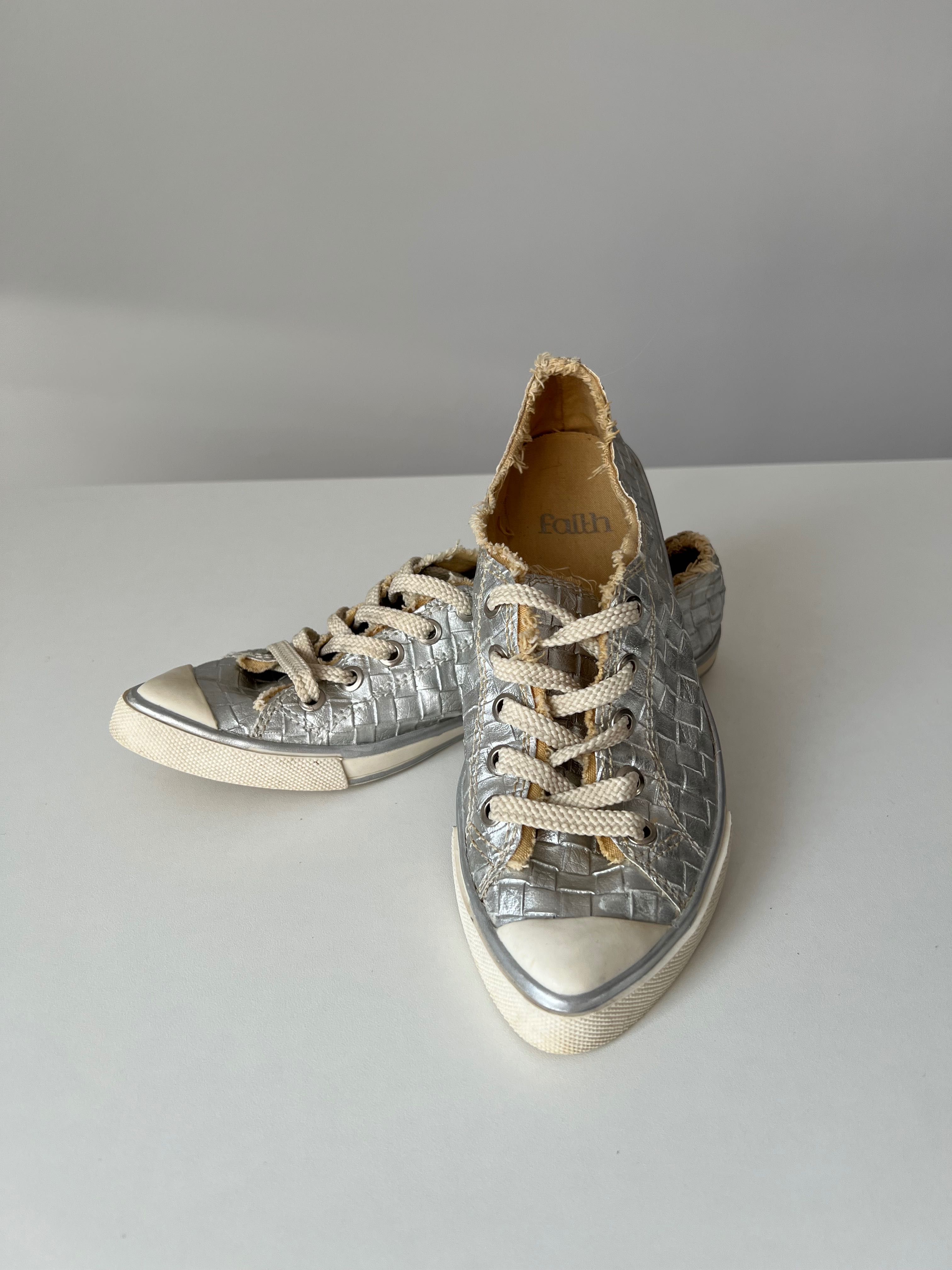Srebrne buty trampki rozmiar 37