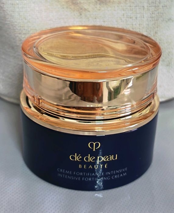Clé de Peau Beauty Conjunto de cuidados faciais