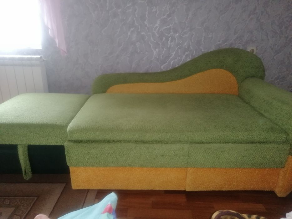 Диван дельфін в гарному стані