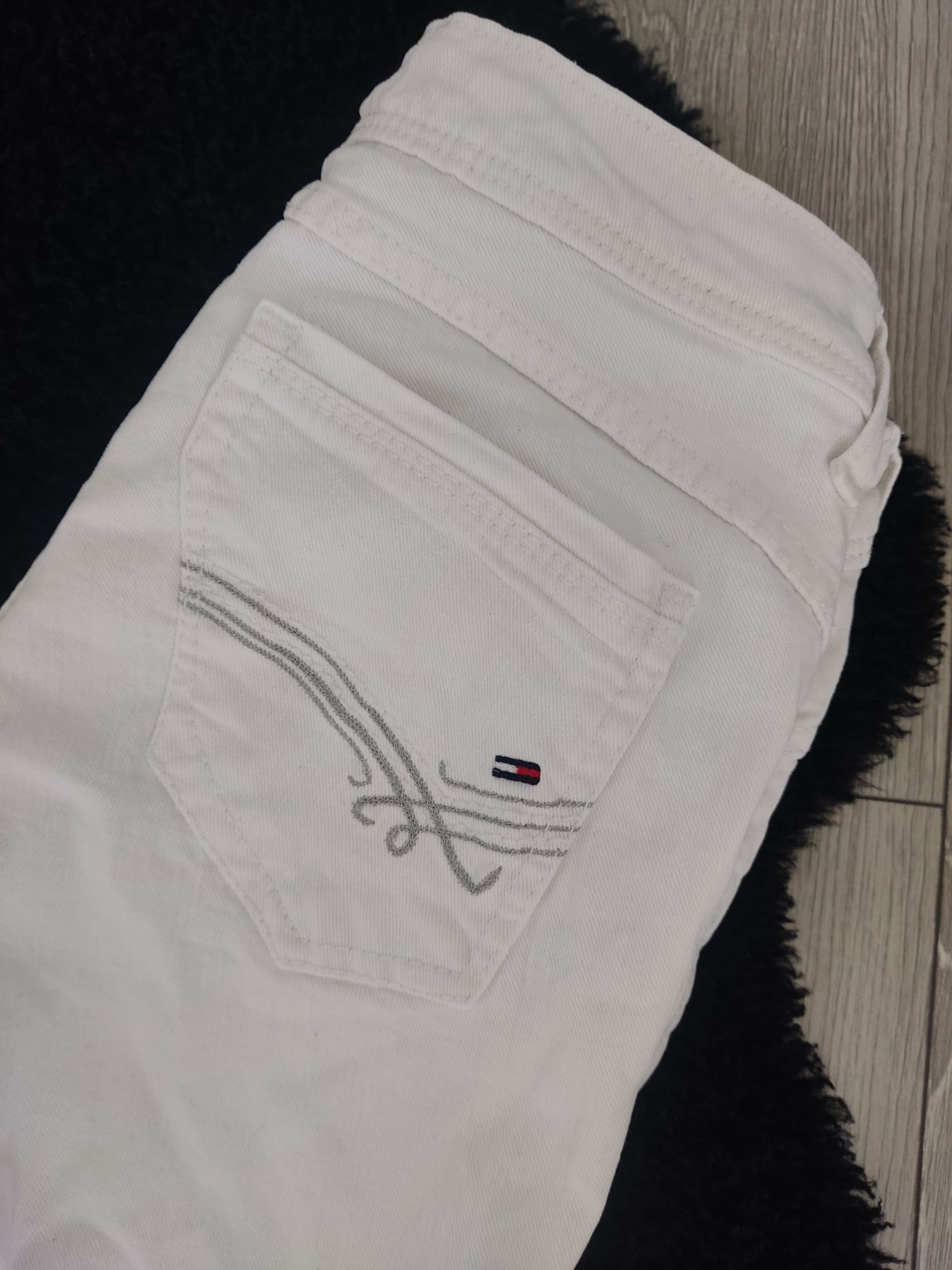 Spodnie jeansowe białe damskie Hilfiger Denim S