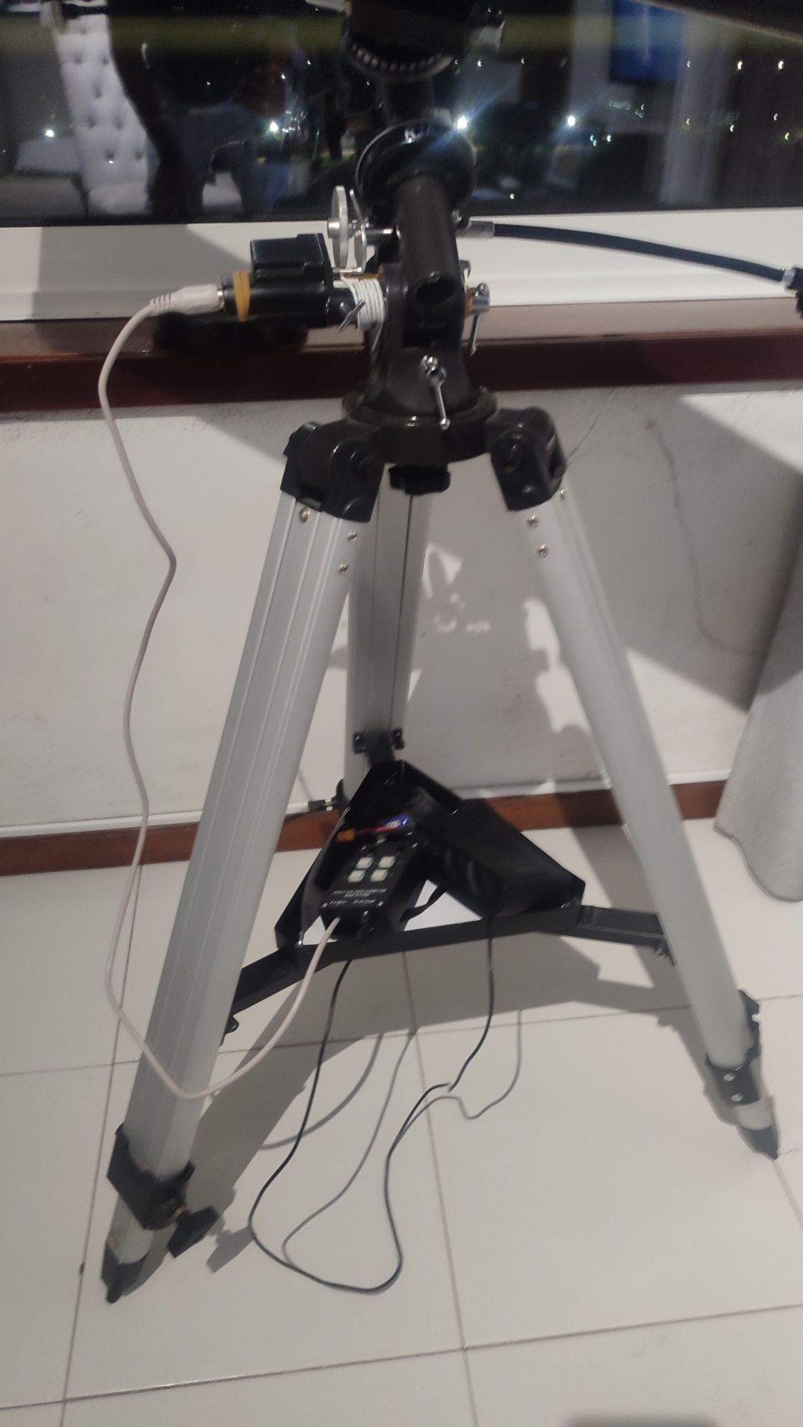 Telescópio skywatcher 130/900