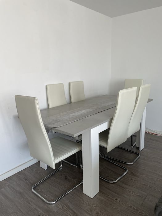 Sofá cama,Mesa extensivel6cadeira,estante