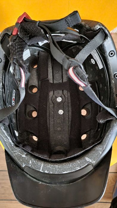 Casco Choice niemiecki kask jeździecki z wentylacją S (52-56 cm).