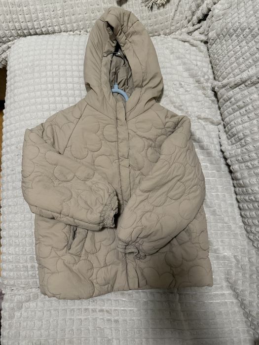 Демі куртка від zara