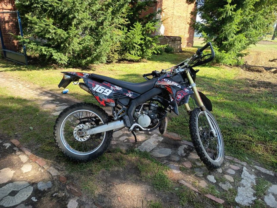 Witam mam na sprzedaż crosa Girera RCR 70