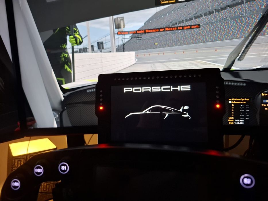 Simracing Dashboard 6.8"
