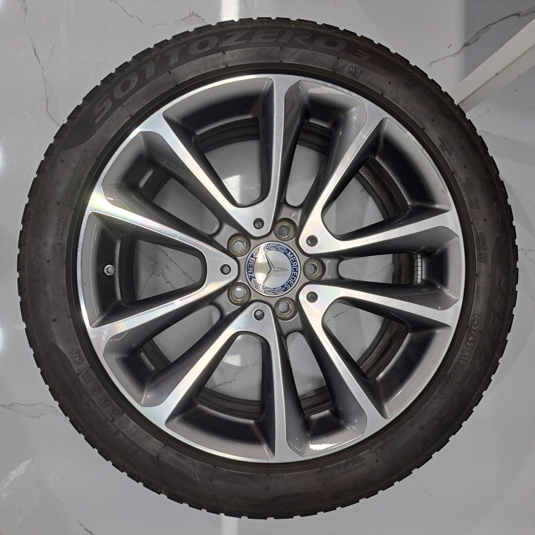 Jantes 18" originais Mercedes Classe E W213 2+2 5x112 com pneus