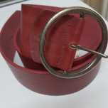 Cinto largo vintage cor bordeaux - Bom estado