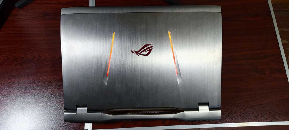 Asus ROG G701  видеокарта GTX 1080, экран 17.3"