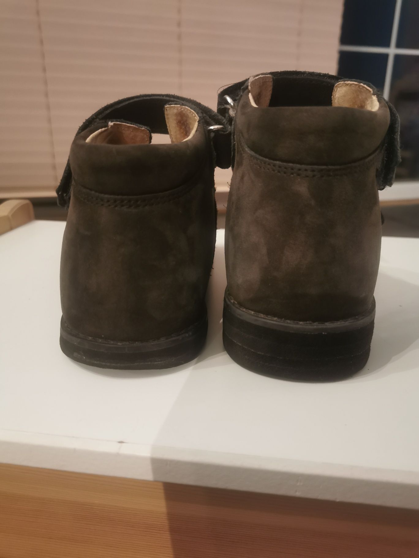 Buty do ortez Aurelka r 31 sandały, wyrównanie+1cm prawy but