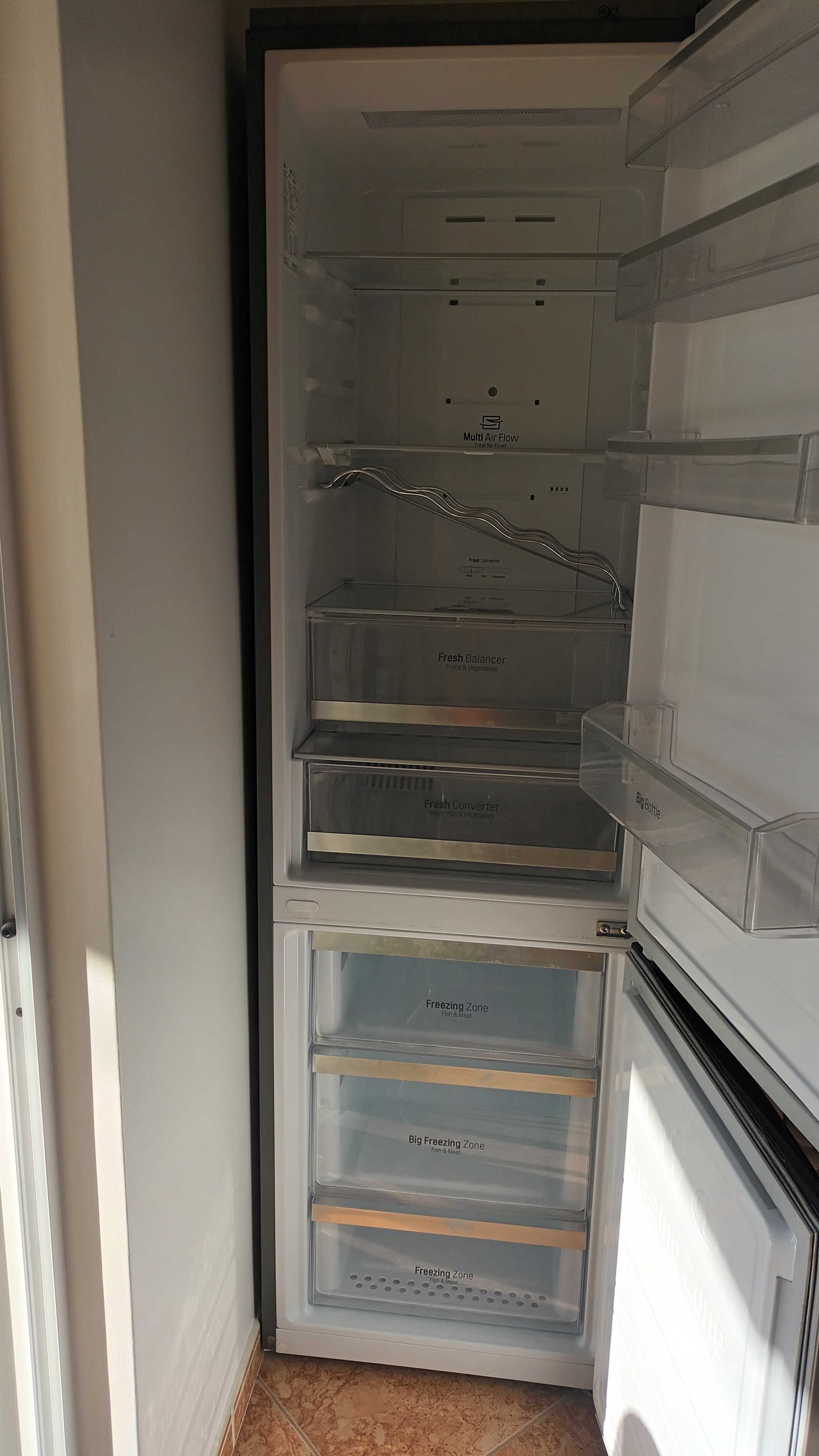 Frigorifico LG GBB60NSFFS