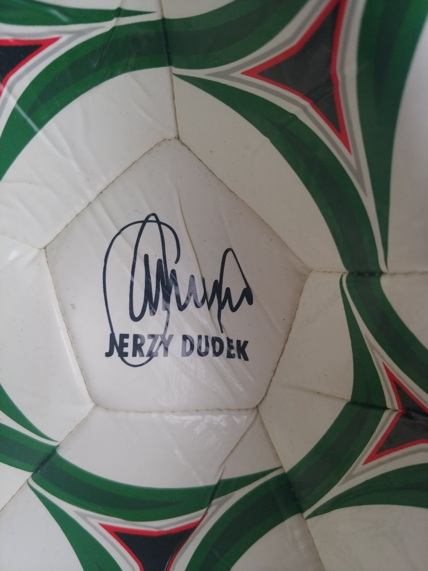 Piłka UEFA Champions League z autografem Jerzego Dudka